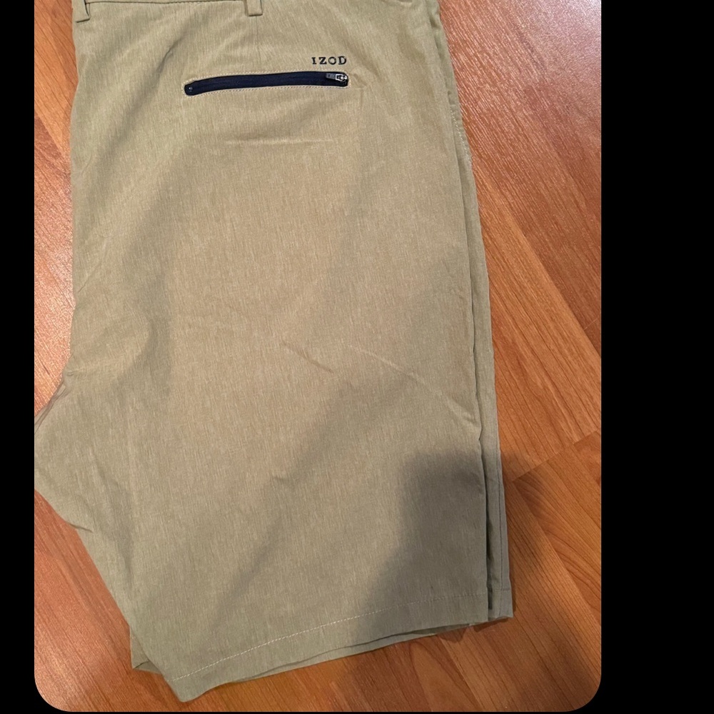Izod shorts